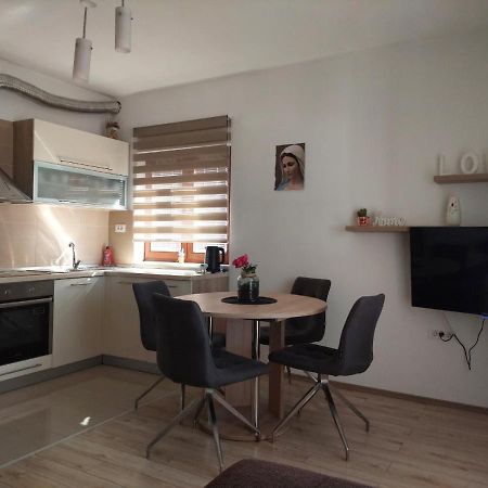 Apartments Stipe Биоград-на-Мору Экстерьер фото